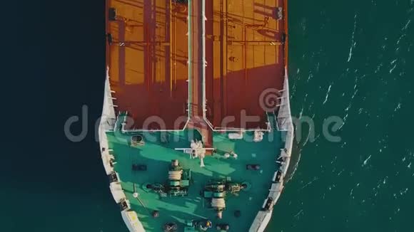 阿克图哈萨克斯坦10月24日2018年油轮俯视海货物运输天生的美船开航了视频的预览图