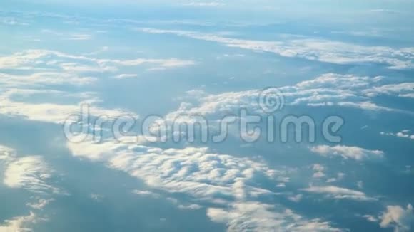 飞越云中视频的预览图
