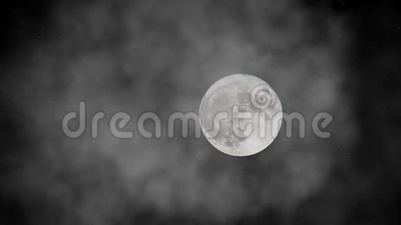 满月在雾中动画视频的预览图