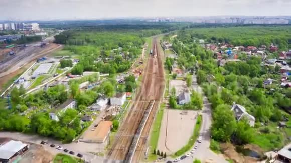 在Vnukovo莫斯科的铁路上修建一个新的公路枢纽视频的预览图