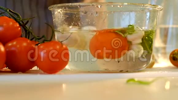 饮食卫生健康烹调洗番茄视频的预览图