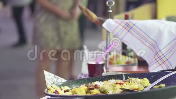 西班牙节日传统美食快关门视频的预览图