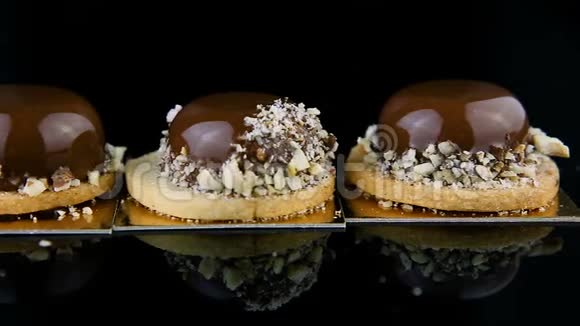 法国迷你摩丝糕点甜点系列特写全景视频的预览图