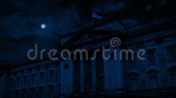 白金汉宫夜空明月视频的预览图