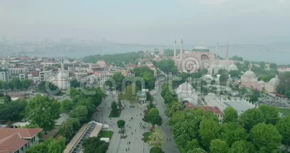 伊斯坦布尔历史半岛和圣索菲亚航空景观视频的预览图