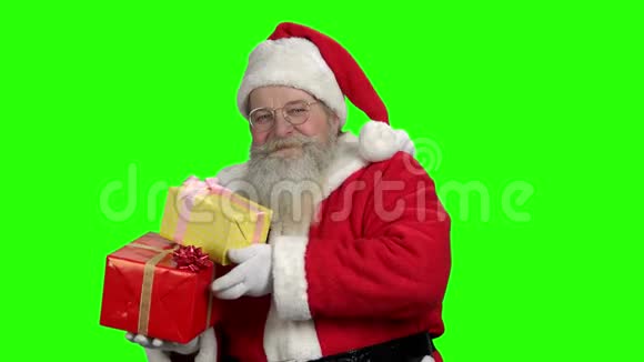 微笑的圣诞老人伸出大拇指视频的预览图