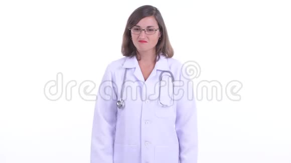 伤心的女医生竖起大拇指视频的预览图