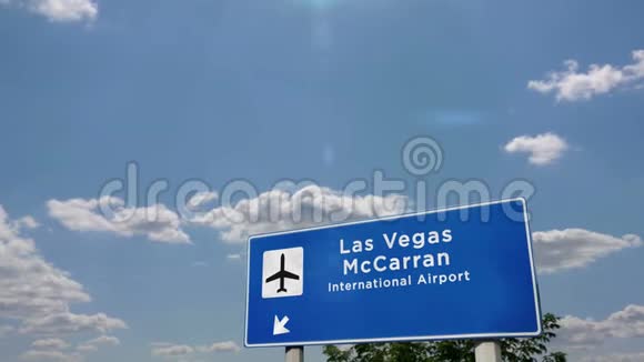 飞机降落在拉斯维加斯麦卡伦内华达州视频的预览图
