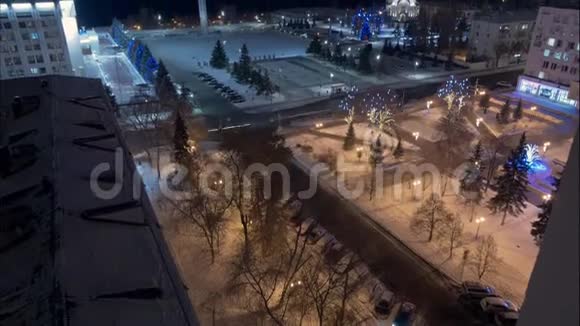 雪域广场夜景和城市节日照明视频的预览图