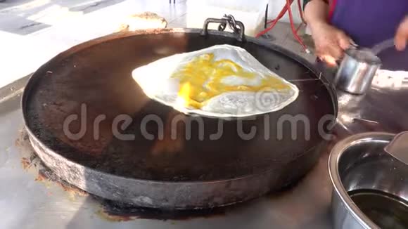 罗蒂制作罗蒂新鲜面粉由罗蒂制造商与油和黄油视频的预览图