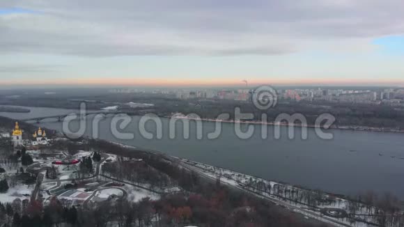 基辅乌克兰首都冬天尼普河视频的预览图