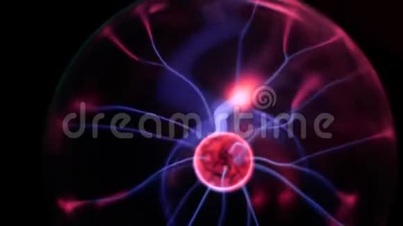 等离子球特斯拉灯等离子球高压闪电线圈实验用电等离子体雷电视频的预览图