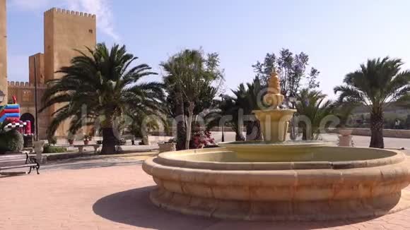 西班牙城堡有喷泉视频的预览图