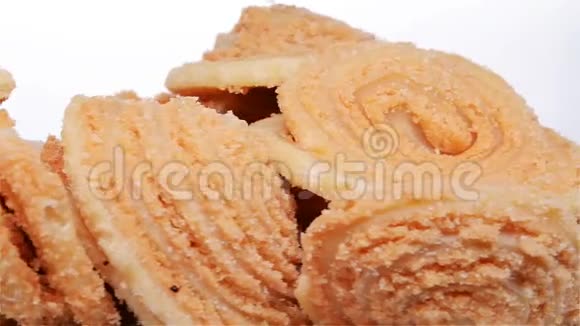 中国传统的油炸饼干旋转小吃视频的预览图