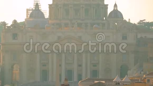 意大利罗马梵蒂冈著名的圣彼得大教堂联合国教科文组织世界遗产缩小范围视频的预览图
