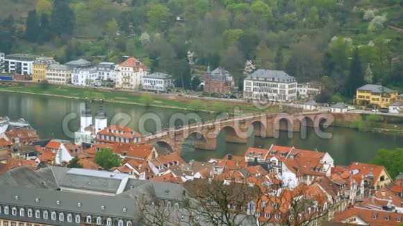 海德堡德国古老城镇和周围环境的各种美丽景色视频的预览图