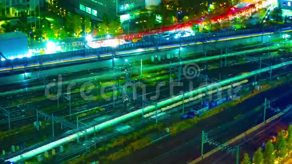 东京新川铁路高角度长镜头的夜间时间推移视频的预览图