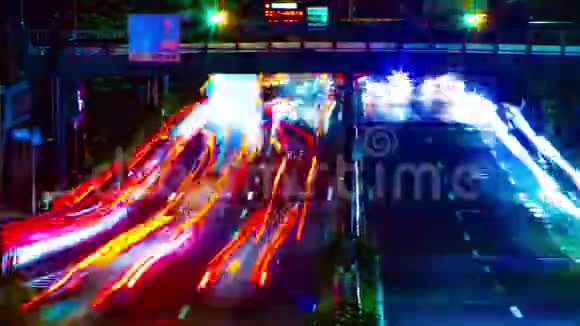 东京塞塔加亚市中心的城市街道一夜之间一片长镜头视频的预览图