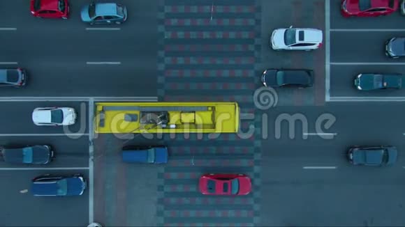 基辅街的交通堵塞视频的预览图