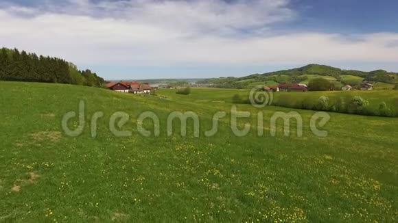 鸟瞰图鲁默湖地区奥地利萨尔茨堡视频的预览图