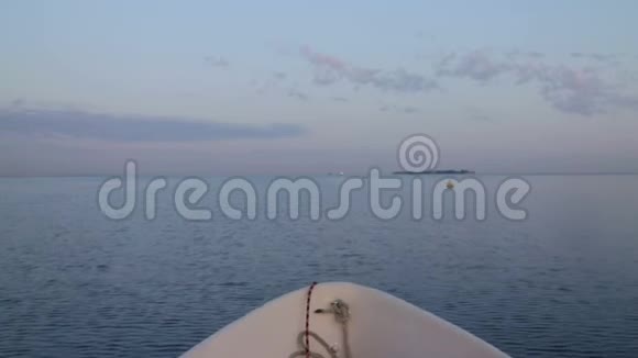 早上船上的海景视频的预览图