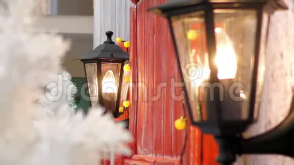 圣诞家居装饰用灯笼轻弦视频的预览图