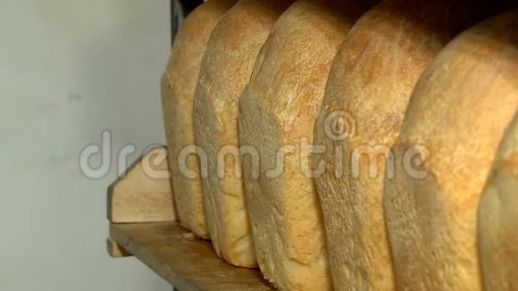 刚做的面包全景视频的预览图