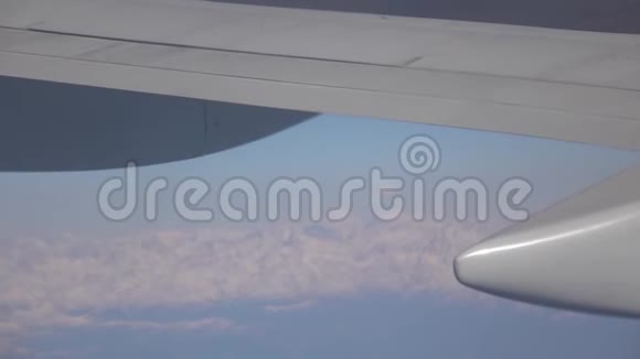 喜马拉雅山从飞机窗口未升级视频的预览图