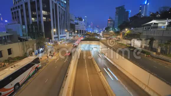 晚上香港市区车水马龙视频的预览图