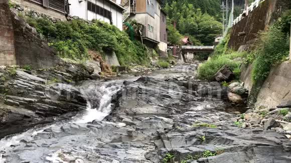 日本奈良县的河流视频的预览图