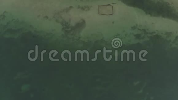 在Vientam4KDrone海滩上的珍珠矿开采地视频的预览图