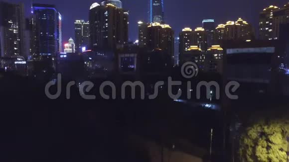 上海陆家嘴城市夜景的一幕视频的预览图
