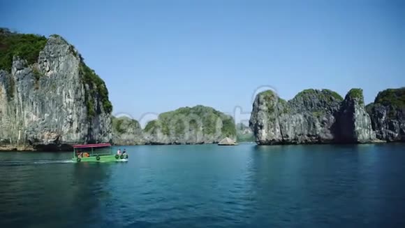 越南哈龙湾UHD4K海龙旅游目的地景观视频的预览图