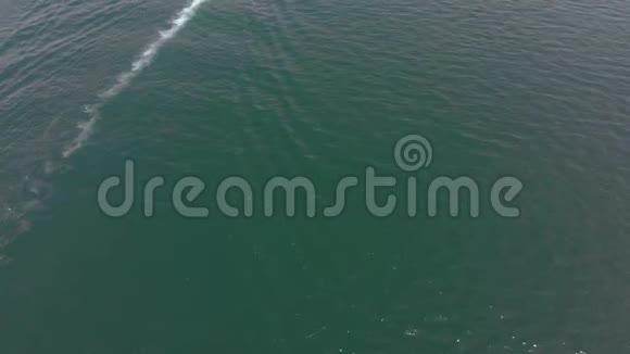 马吉奥尔湖渡轮的鸟瞰图视频的预览图