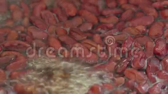 红豆是煮的视频的预览图