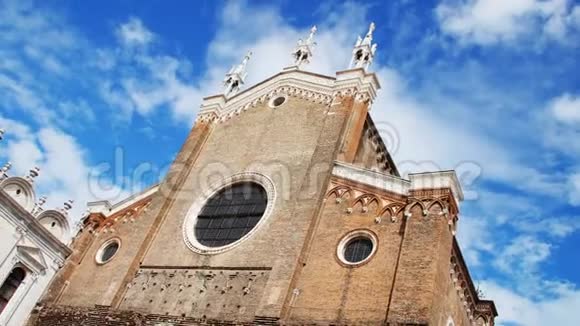 意大利威尼斯2018年7月7日美丽的威尼斯古建筑古教堂或大教堂城堡反对视频的预览图