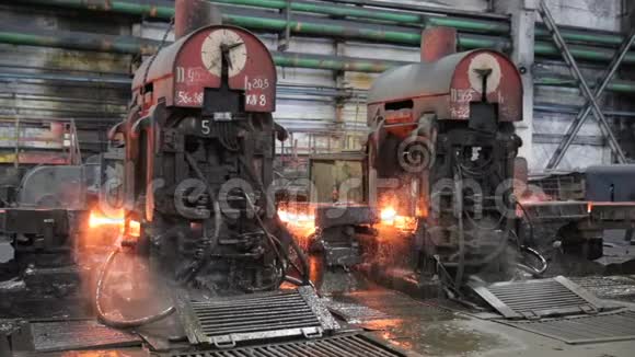 冶金学火钢通过器具移动总体计划视频的预览图