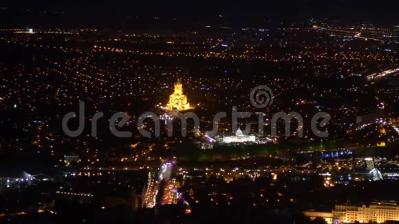 晚上第比利斯市中心格鲁吉亚柔和的焦点视频的预览图