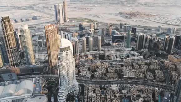 冬季迪拜城市全景和鸟瞰图阿拉伯联合酋长国2019年1月视频的预览图