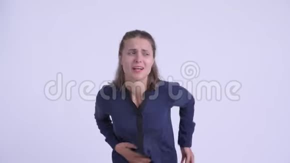 有压力的年轻女商人胃痛视频的预览图