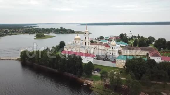 斯托洛比岛上的尼洛瓦普斯坦修道院塞勒格湖视频的预览图