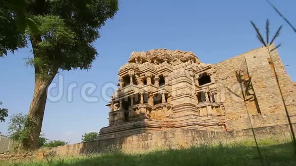 萨斯巴胡寺内的Gwalior堡视频的预览图