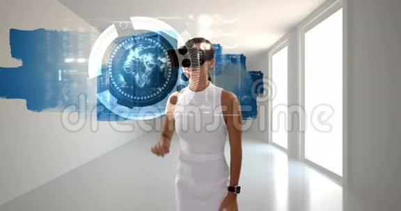 女商人用虚拟现实眼镜视频的预览图