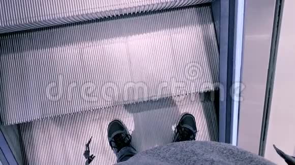 现代自动扶梯楼梯视频的预览图
