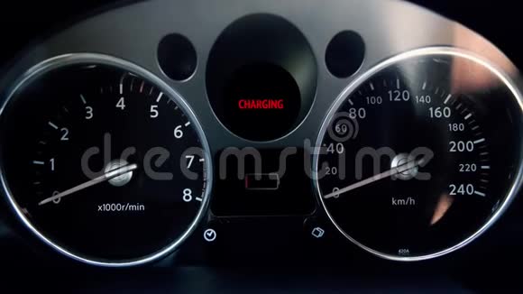 汽车仪表盘电动车电池充电运动图形视频的预览图