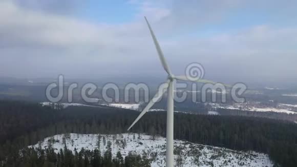 风车能源无人机镜头视频的预览图