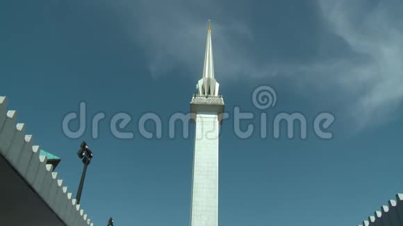 马来西亚KL国家清真寺尖塔景观视频的预览图