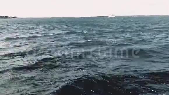 渡轮通行证在海湾安鲁特马萨斯葡萄园高清视频的预览图