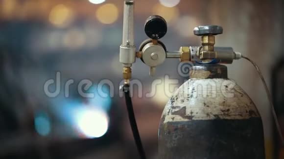 制造工厂的气瓶视频的预览图