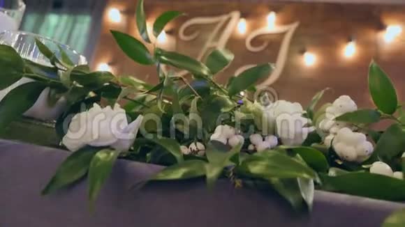 婚宴上的桌子结婚装饰品关门视频的预览图